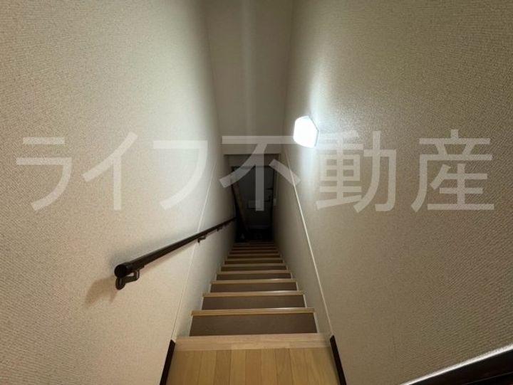 BELL728の玄関