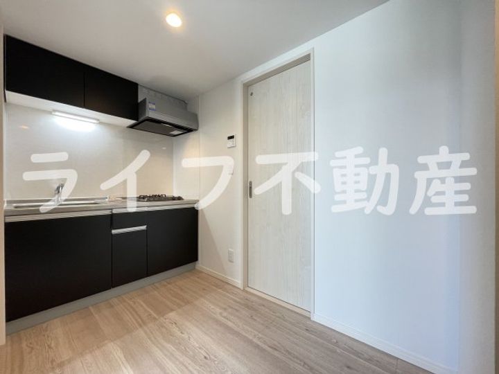 CRASTINE大蓮北4丁目Bの居間