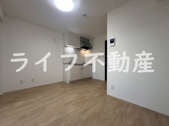 メゾン上小阪の居間