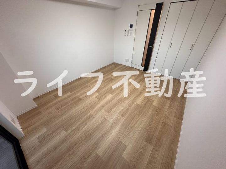 メゾン上小阪の居間