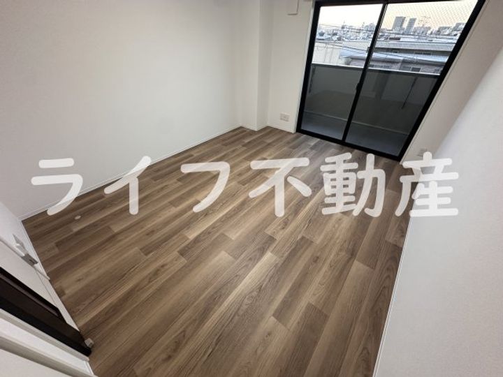メゾン上小阪の居間