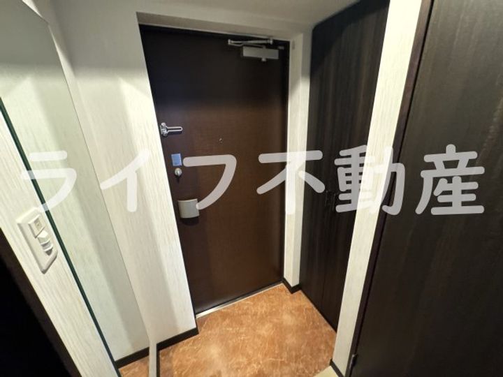 プレジオ長田の玄関