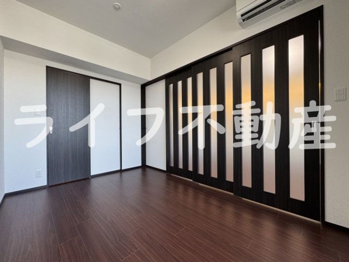 プレジオ長田の居間