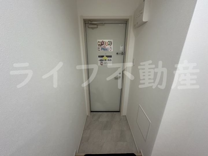 レネスト新深江Aの玄関