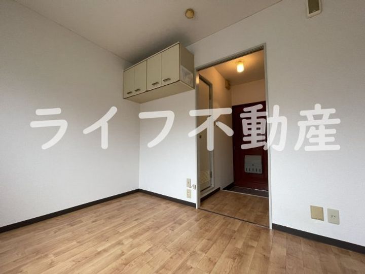 プレアール小若江の居間