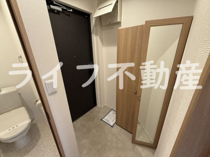 エスタメゾンの玄関