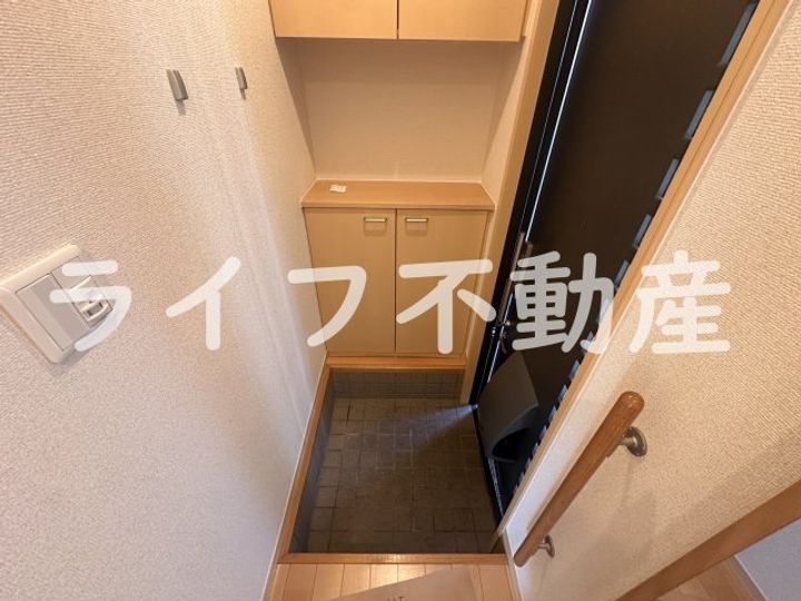 ドゥ・リュエルAの玄関