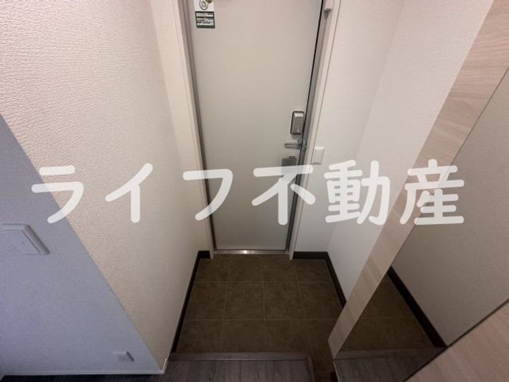 グルーヴィフィールドの玄関