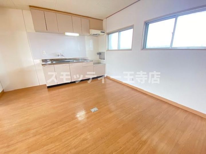 今里ハイツの居間