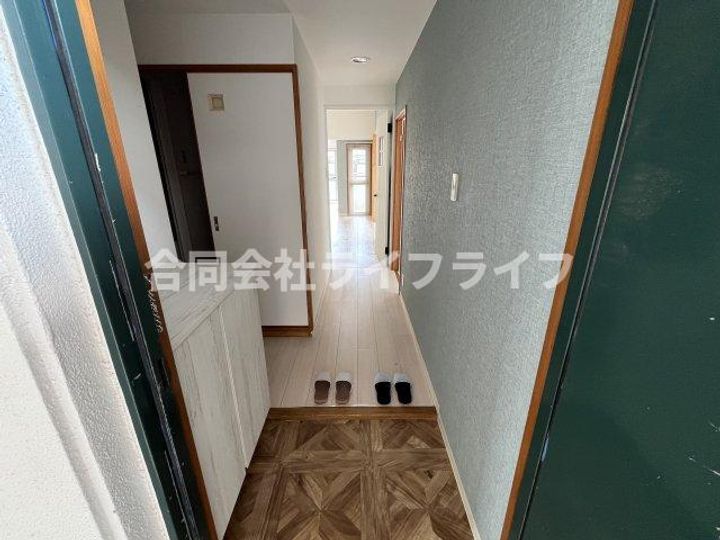 サンローゼ竜田川の玄関