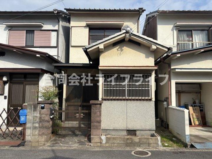 奈良県北葛城郡王寺町畠田3丁目(一戸建)の賃貸物件の外観