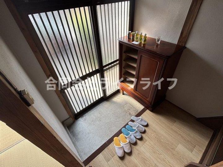 奈良県北葛城郡王寺町畠田3丁目(一戸建)の賃貸物件の玄関