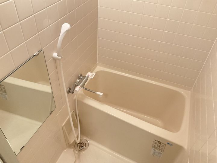 クレスト中もず の風呂