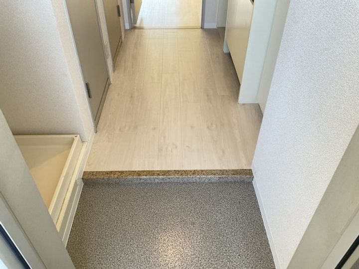 クレスト中もず の玄関