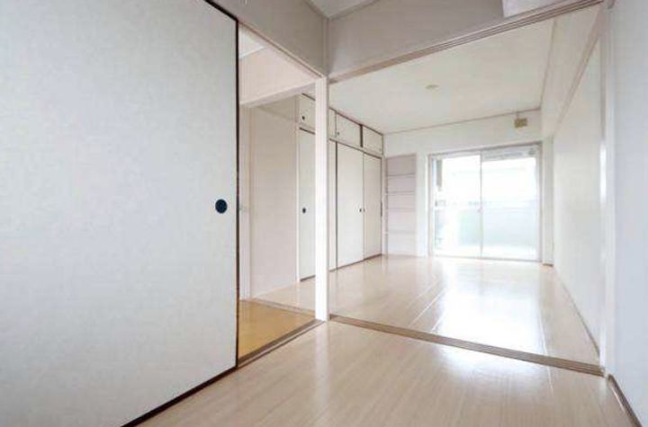 ビレッジハウス葛ノ葉の居間