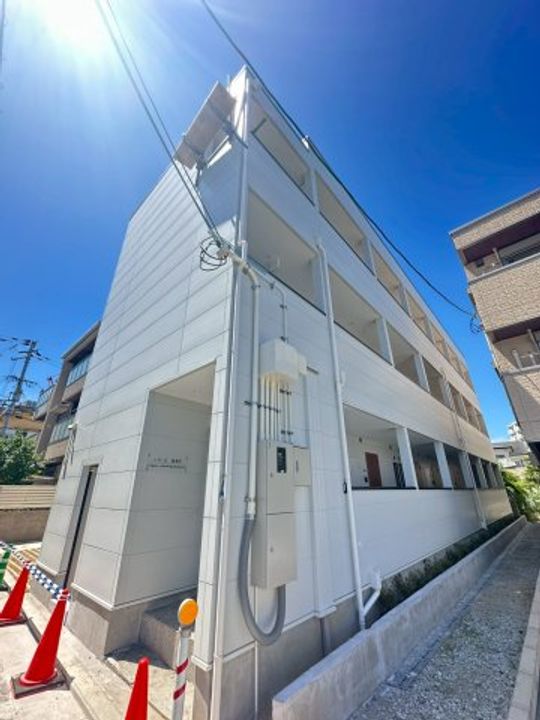 レガーロ鳳東町の外観