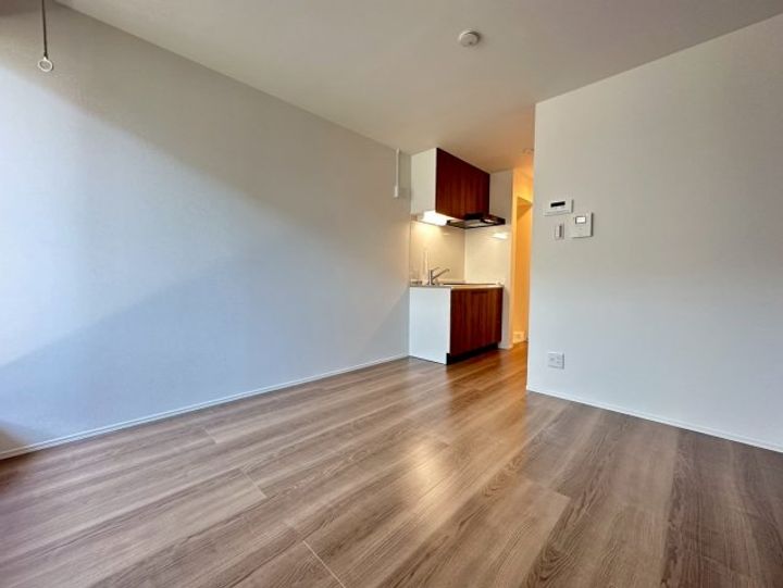 レガーロ鳳東町の居間