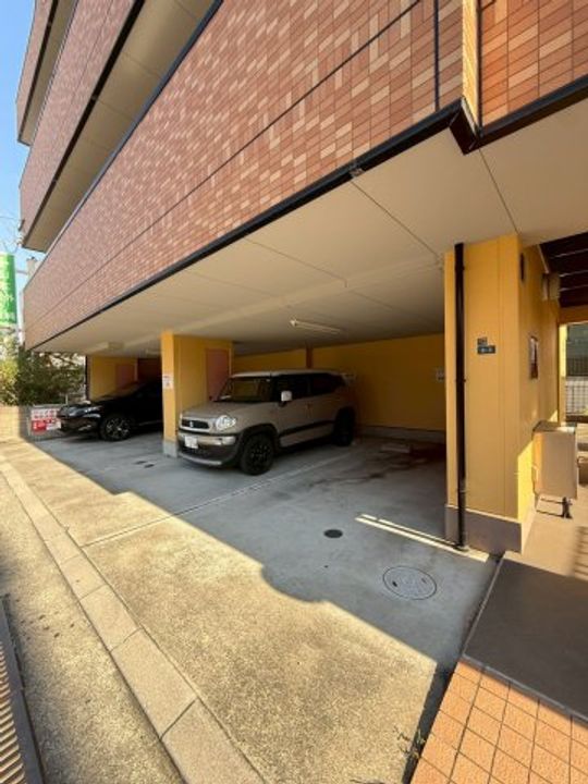 エミ—ユ1のその他画像