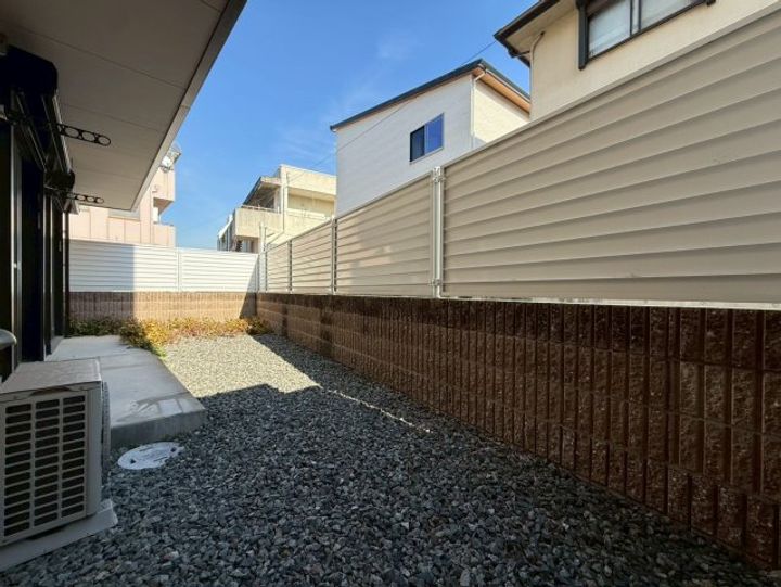 エミ—ユ1のその他画像