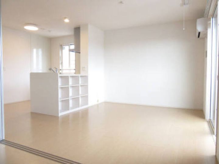 アルページュ の内装