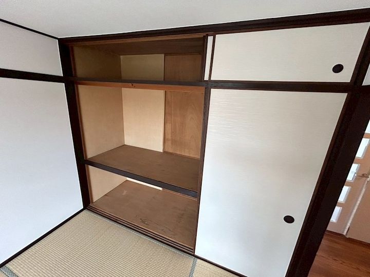 すずらん台コートの内装