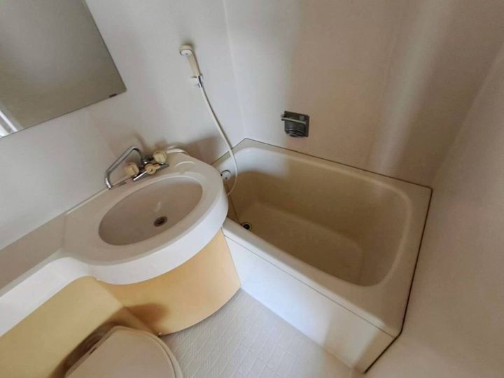 兵庫県神戸市灘区篠原中町6丁目の賃貸マンションの内装