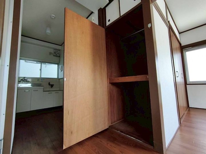 兵庫県神戸市灘区篠原中町6丁目の賃貸マンションの内装