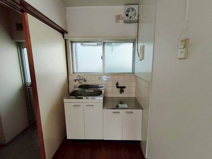 兵庫県神戸市灘区篠原中町6丁目の賃貸マンションのキッチン