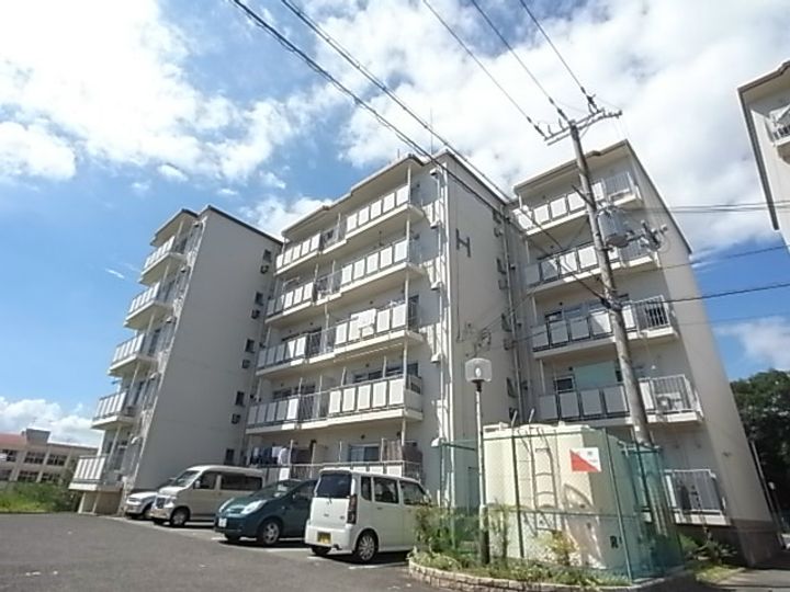 兵庫県神戸市須磨区白川台7丁目の賃貸マンションの外観