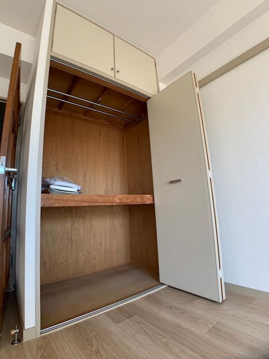 兵庫県神戸市灘区篠原中町2丁目の賃貸マンションの内装