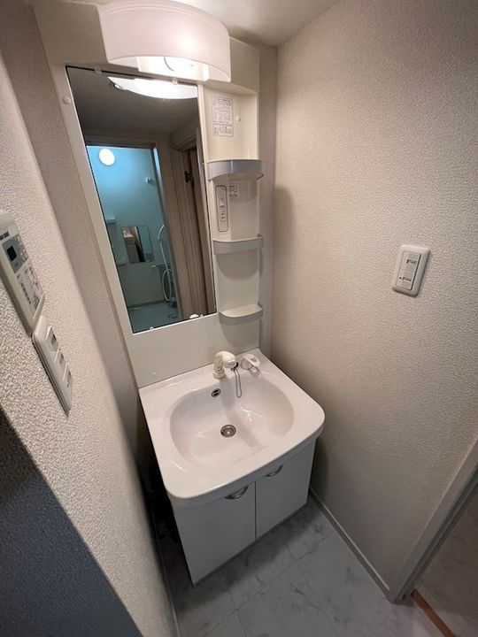 兵庫県神戸市垂水区坂上1丁目の賃貸アパートの内装