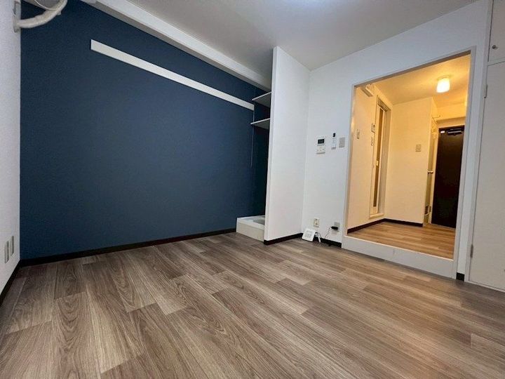 普茶マンションの居間