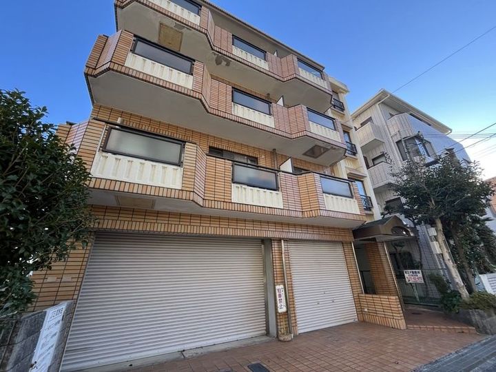 麻田レインボーハイツの外観