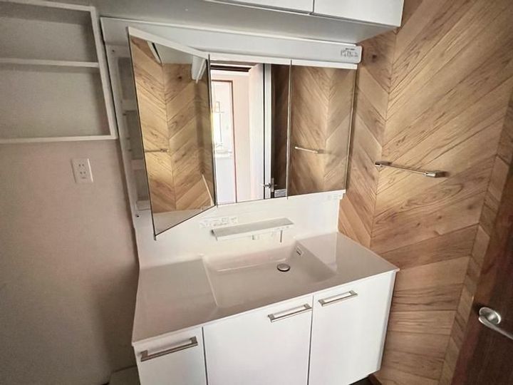 兵庫県西宮市苦楽園三番町の賃貸マンションの内装