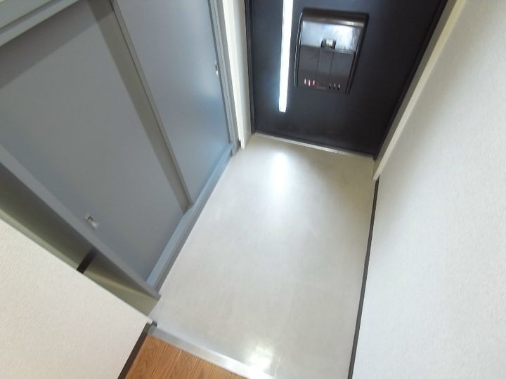 ベルベデール甲南の玄関