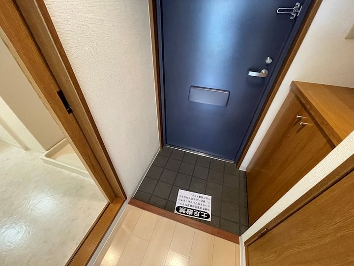 AIROSE芦屋の玄関