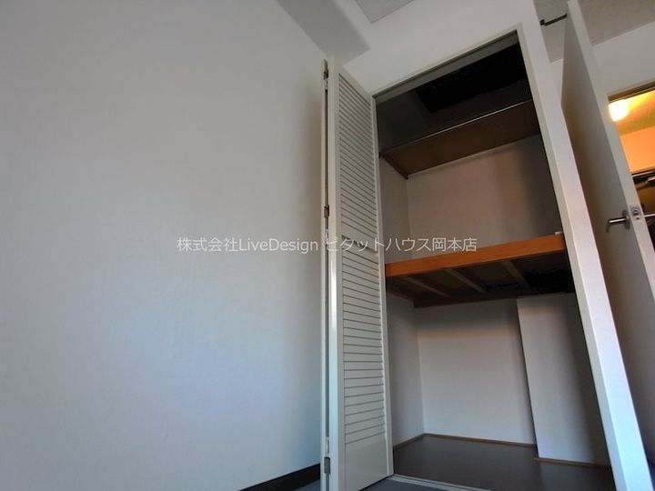 芦屋アーチストビラの内装