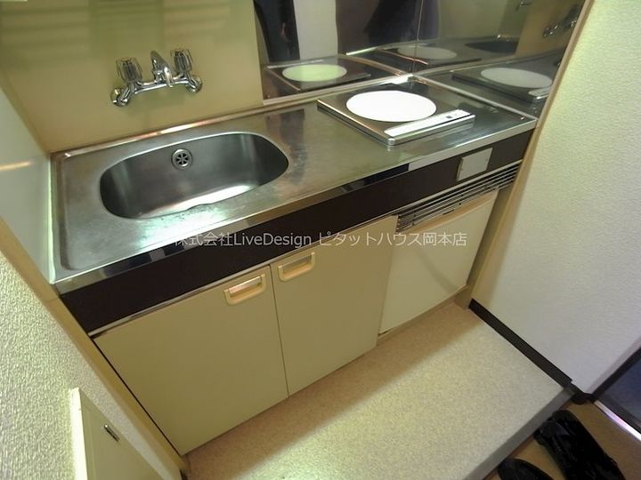 芦屋アーチストビラのキッチン