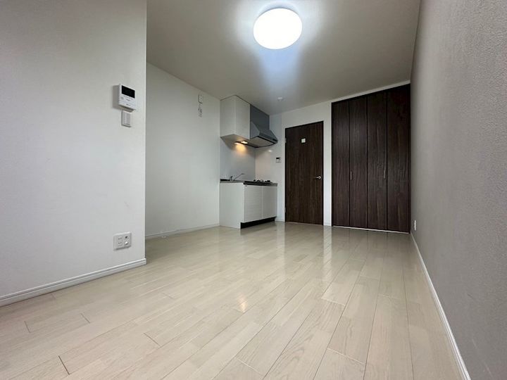 グルーブメゾン三宮EASTの居間