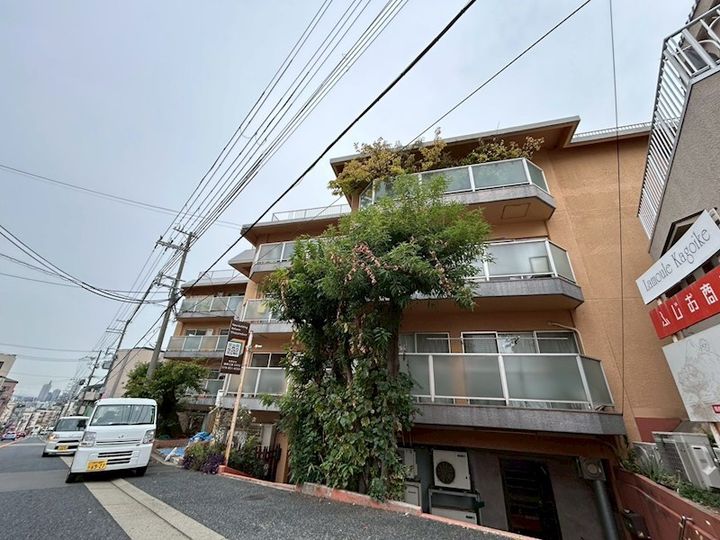 ラムール籠池の外観