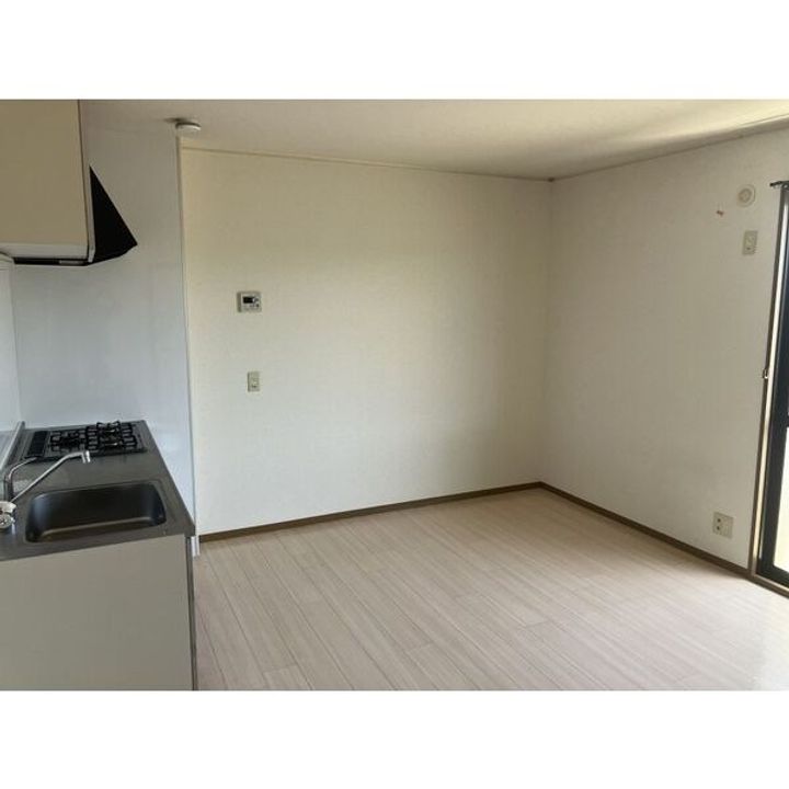 大関満池谷ハイツの居間