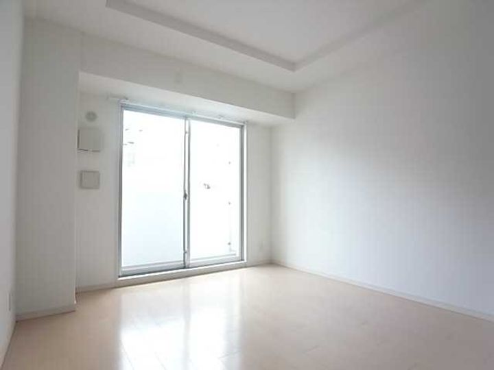 スワンズ新神戸ウィータの居間