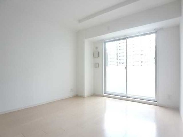 スワンズ新神戸ウィータの居間