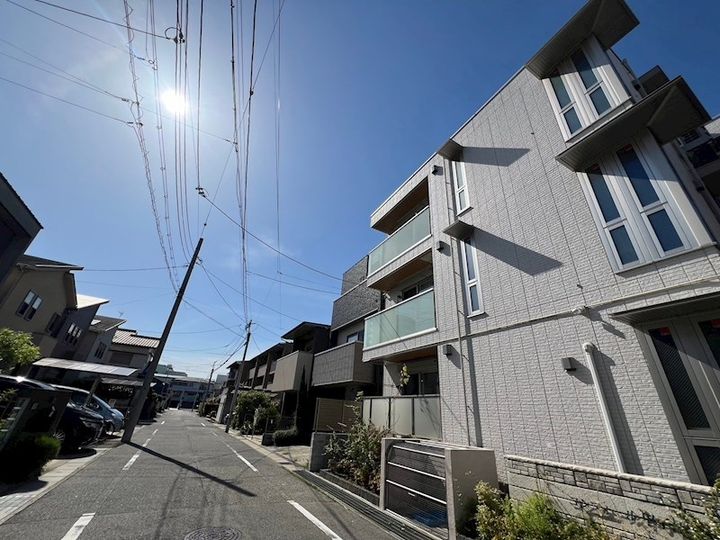 コンフォール甲子園口の外観