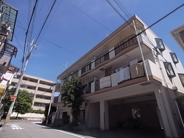 フォルチューナ芦屋の外観