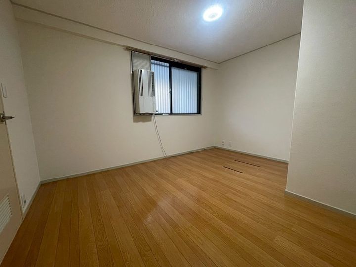 コボリマンション夙川老松台A棟の寝室