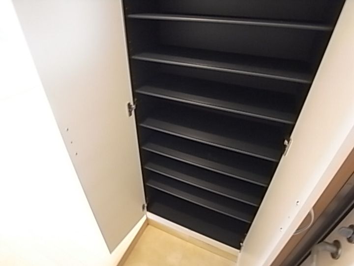 ヴィアノ灘泉通の玄関