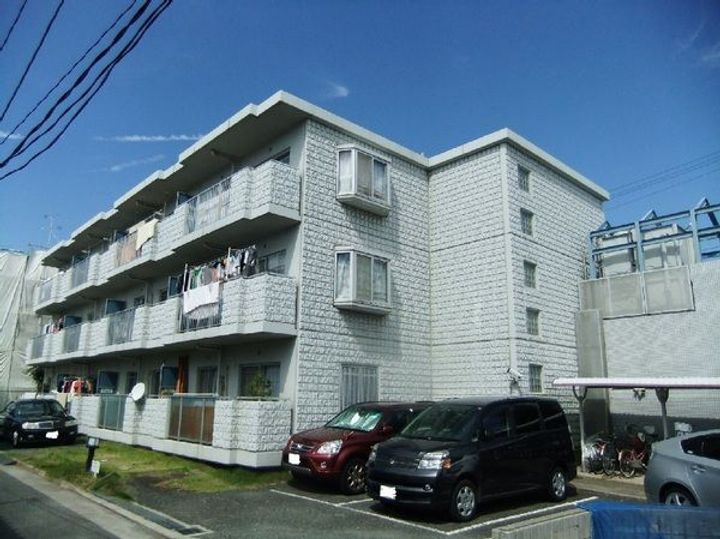 メゾンアイリスの外観