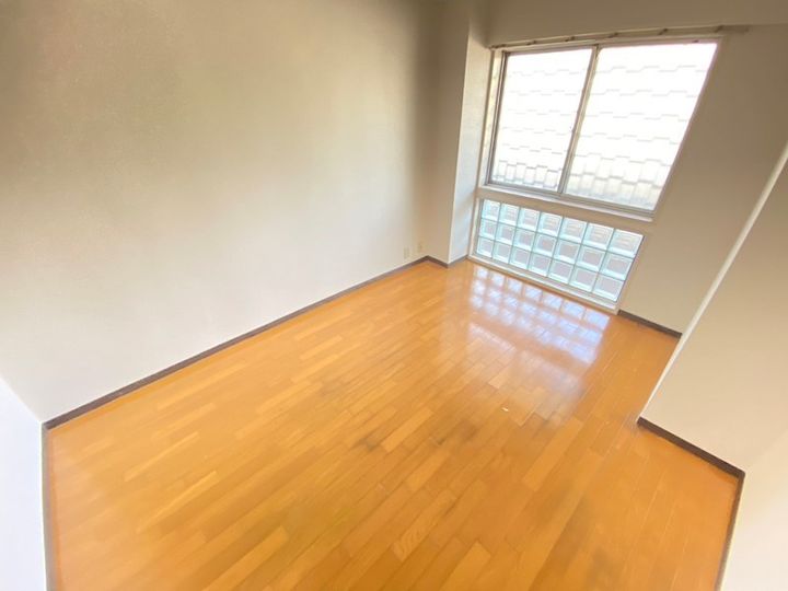 サンヒルズ芦屋1の寝室