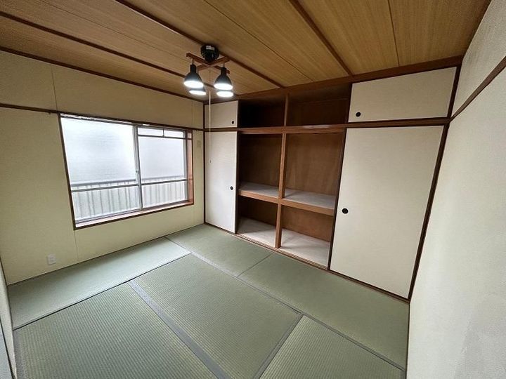 鶴甲コーポ14号館の内装